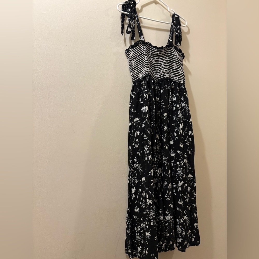 Free People - small - Black and White Floral jumpsuit Dress